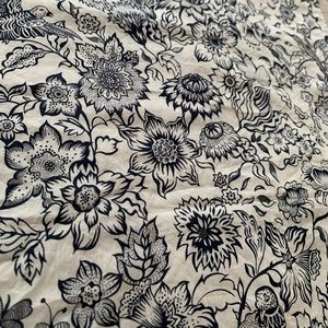 Custom-made cotton pocket square